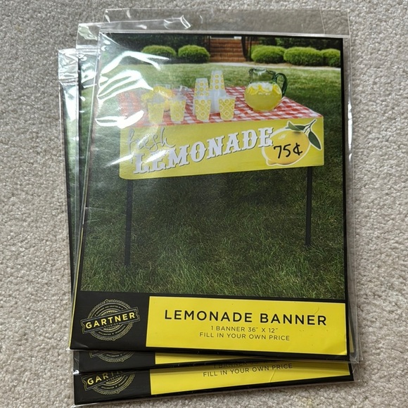 Toy - Picture 1 of 2